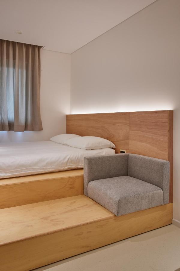 Mangrove Sinseol Hotel Seoul Exterior photo